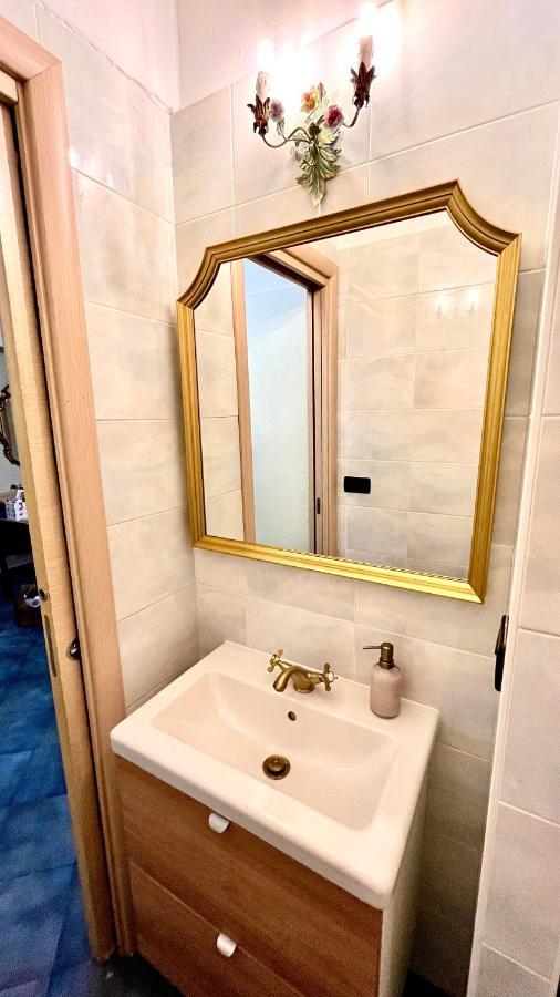 Al Bicerin Apartment, In Historical Center Of Torino Eksteriør bilde